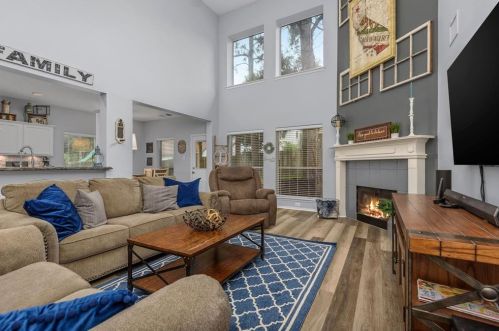 8615 Cross Country Dr, Humble TX 77346-6113 exterior