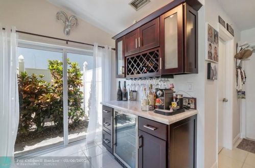 10190 Crosswind Rd, Boca Raton FL 33498-4739 exterior