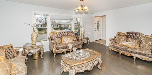 7311 Pensacola Ave, Chicago, IL 60706-1156