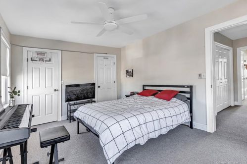 43 Morehouse Ave, Milford CT 06460 exterior