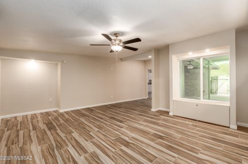 7055 Camino De Ln Tierra, Tucson AZ 85741-2416 exterior