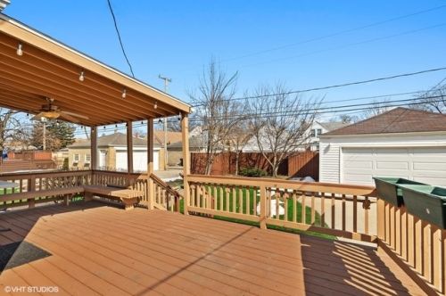 1719 77 Ave, Chicago IL 60707-4150 exterior