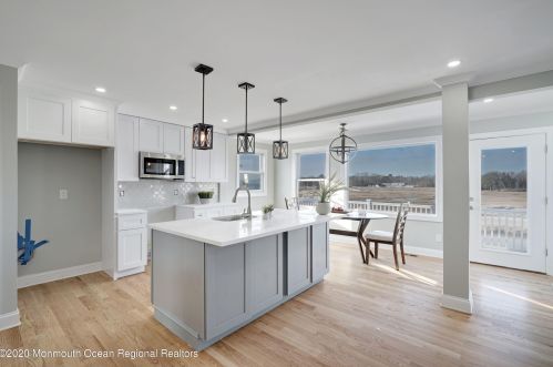 220 Bay Dr, Berkeley Township NJ 08721-3119 exterior