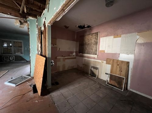 2728 76th St, Chicago IL  60649-4314 exterior