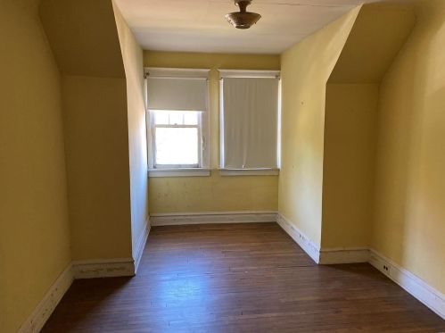 7324 Wellington Ave, Saint Louis MO 63130-1724 exterior