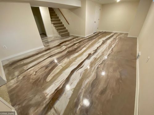 1629 Hazel St, Saint Paul MN 55119-4231 exterior