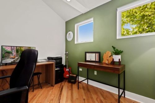 1859 California, Chicago IL 60647-4247 exterior