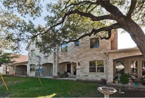 9122 Balcones Club Dr, Austin TX 78750-2768 exterior