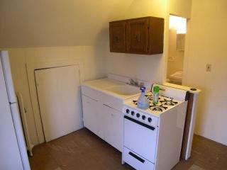 14 Blake St, Cambridge MA  02140-1331 exterior