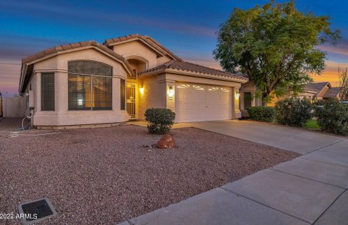 18463 5th Ave, Phoenix AZ  85023-6408 exterior