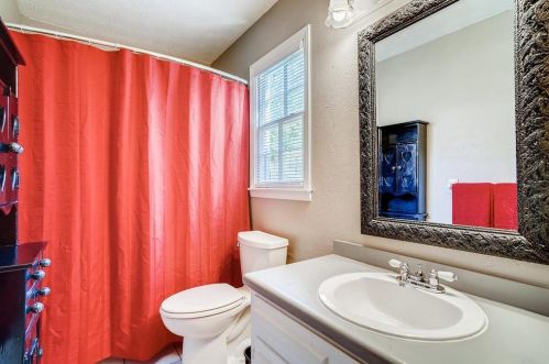 2377 Autumn Dr, Lithonia GA 30078-2605 exterior