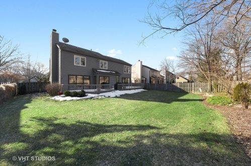 1149 Brighton Rd, Naperville IL 60563-3302 exterior