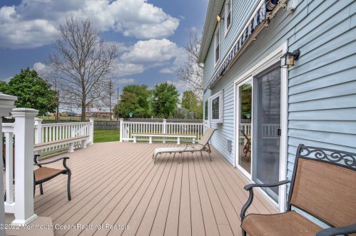 2 Lighthouse Dr, East Freehold NJ 07728-1347 exterior