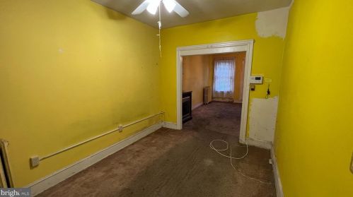 225 Cromwell Ter, Washington DC 20002-1029 exterior