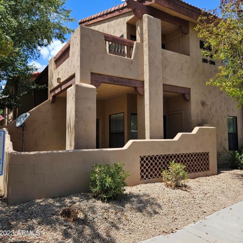 1351 Pleasant Dr, Chandler AZ  85225-6513 exterior