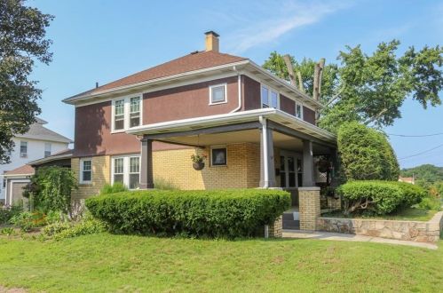58 Lefrancois Blvd, Woonsocket, RI 02895-3649