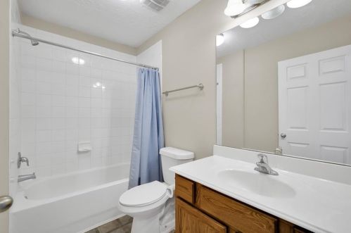 327 Cpe Conroe Dr, Montgomery TX 77356-5718 exterior