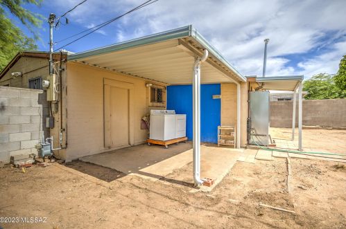 3702 March Pl, Tucson AZ 85713-4227 exterior