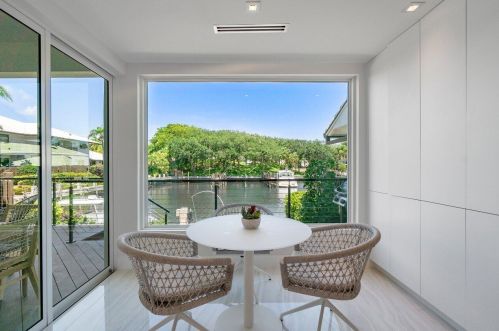 5256 Boca Marina Cir, Boca Raton FL  33487-5247 exterior