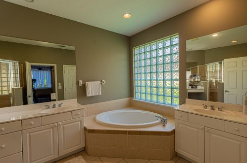 8816 First Tee Rd, Fort Pierce FL 34986-3063 exterior