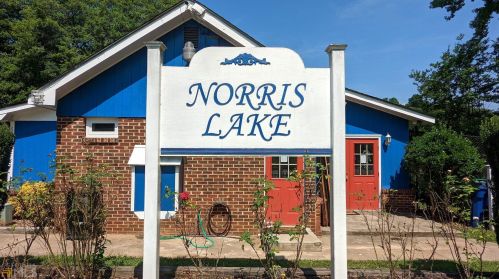 8388 Lake Dr, Lithonia GA  30039-5724 exterior