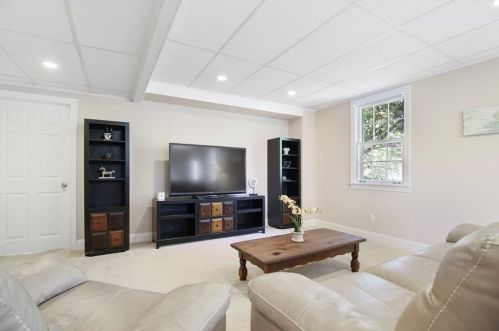 2852 Caraway Dr, Tucker GA 30084-2337 exterior