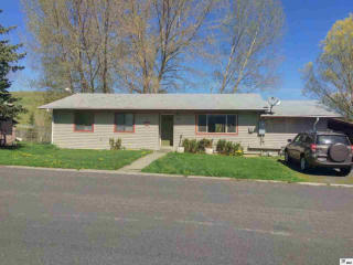 1016 Juliene Way, Moscow ID  83843-7833 exterior