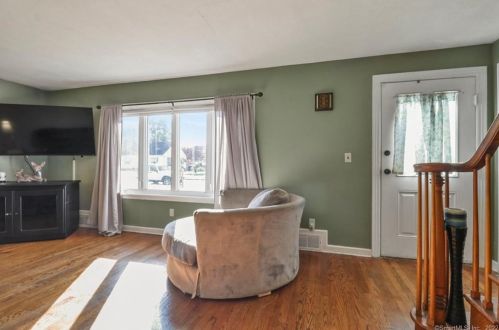 12 Francis Ave, Enfield CT 06082-2410 exterior