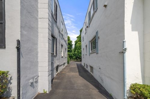 842 Saratoga St, Boston MA 02128-1113 exterior