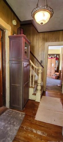 47 Broad St, Killingly CT 06239-3605 exterior