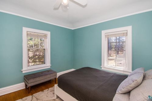 1855 Vermilion Rd, Duluth MN 55803-2420 exterior