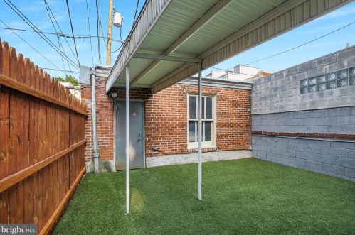 1433 Broad St, Philadelphia PA 19146-4808 exterior