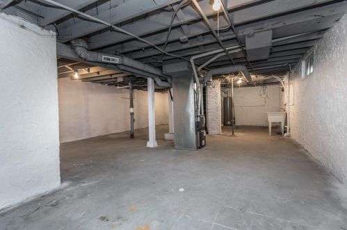 4650 38th St, Milwaukee WI  53221-2014 exterior