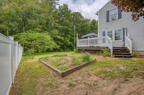 5 Styles Dr, Concord NH 03301-8634 exterior