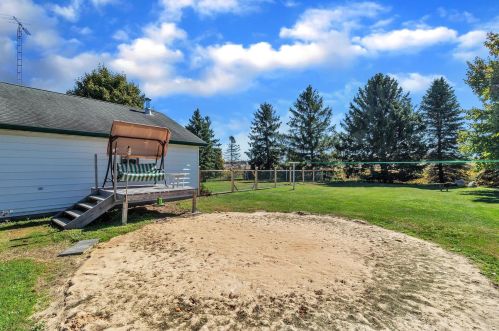 2560 66 St, Fennville MI 49408-9620 exterior