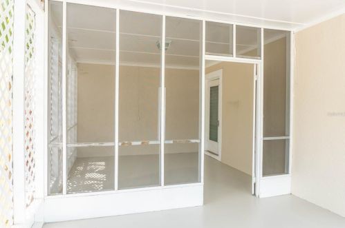 5602 Gateway Dr, Tampa FL  33615-4123 exterior