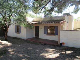 2802 Elm St, Tucson, AZ 85716-3547