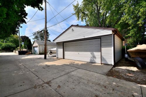 8719 National Ave, Milwaukee WI 53204-1345 exterior