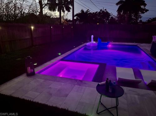 754 105 Ave, Naples FL 34108-1842 exterior