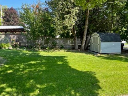 405 Stewart Ave, Big Rapids MI 49307-2025 exterior