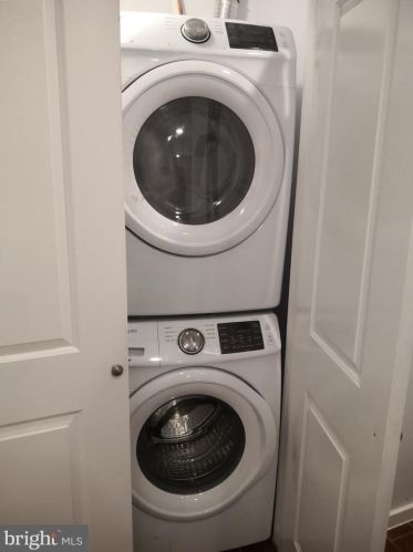 638 11th St, Philadelphia PA 19147-1976 exterior