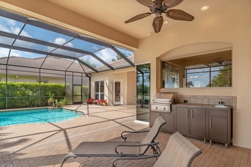 7638 Mulberry Ln, Naples FL 34114-9439 exterior