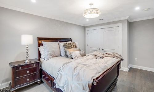 30 Mount Pleasant Pkwy, Livingston NJ  07039-2821 exterior