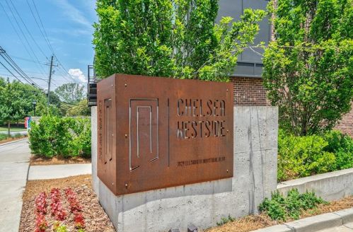 1227 Chelsea Cir, Atlanta, GA 30318-1268