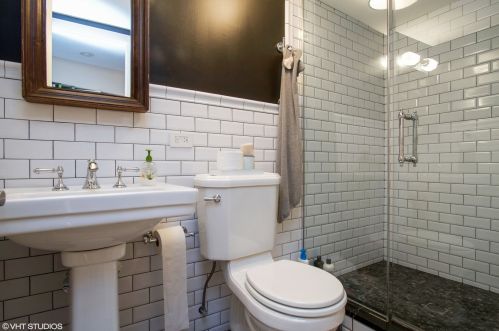 2471 Geneva Ter, Chicago IL 60614-5914 exterior