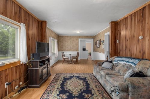 721 James St, Belding MI 48809-2222 exterior