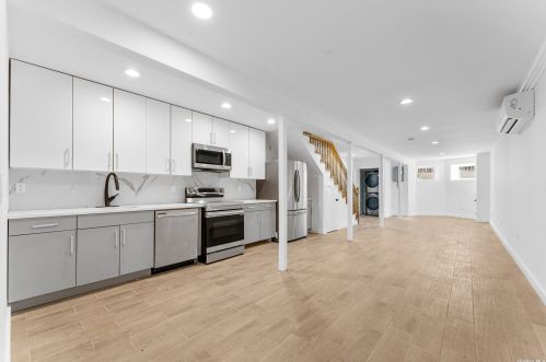 203 Prospect Ave, Mount Vernon NY 10550-2347 exterior