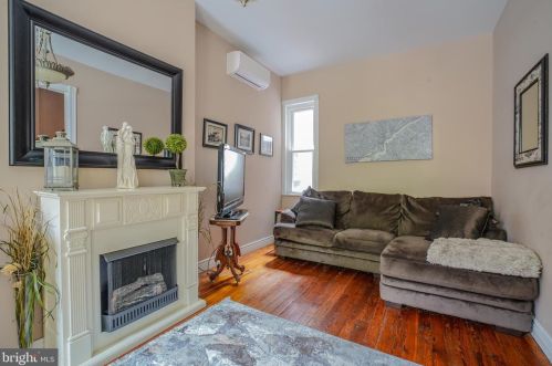 1128 Marlborough St, Philadelphia PA 19125-4113 exterior