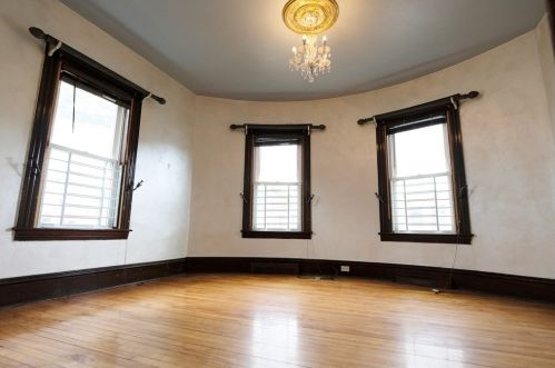 21 Woodward St, Worcester MA 01610-2937 exterior