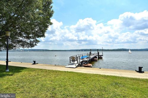 309 Wilkes St, Alexandria VA 22314-3853 exterior